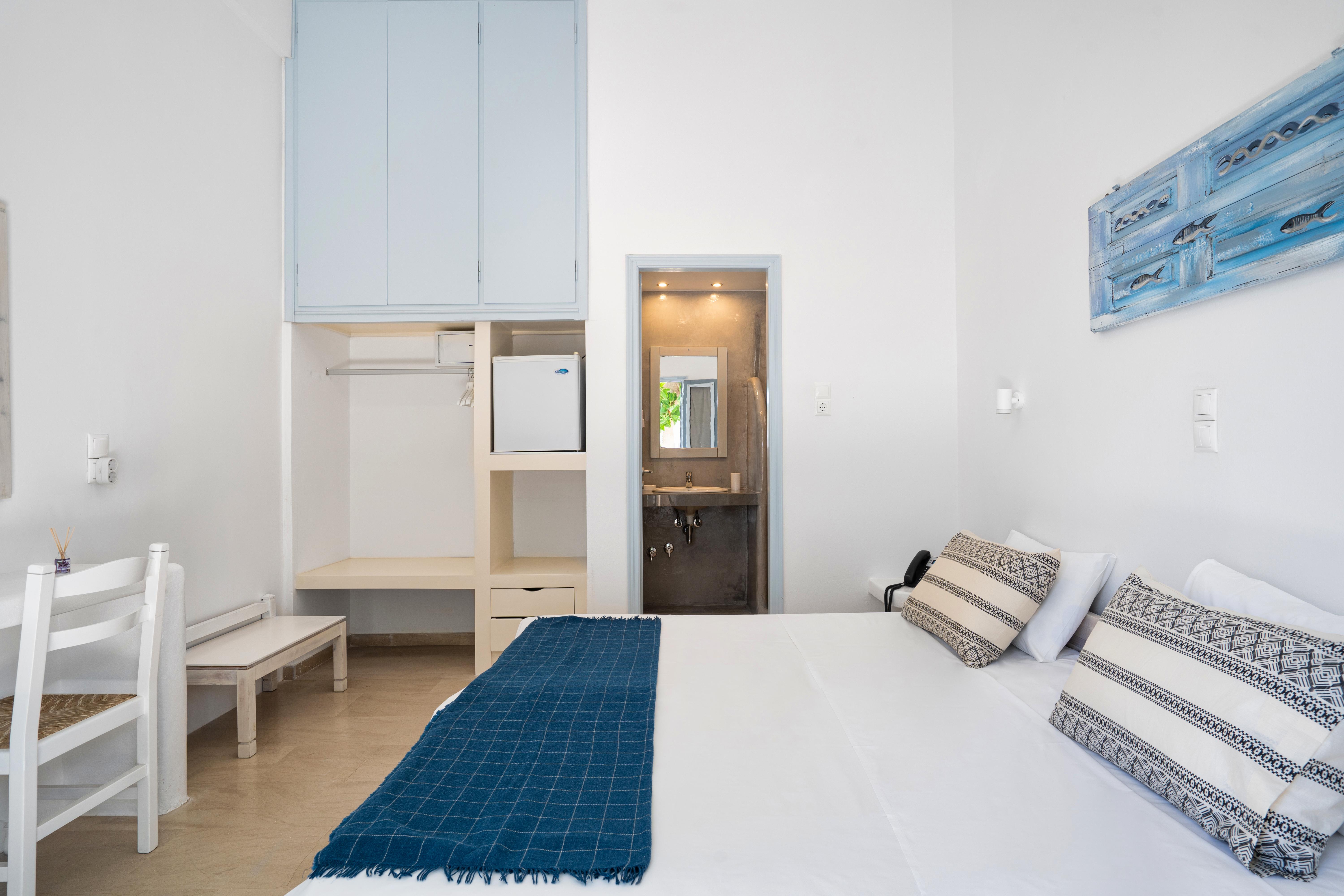 Hotel Iris เนาซา ภายนอก รูปภาพ